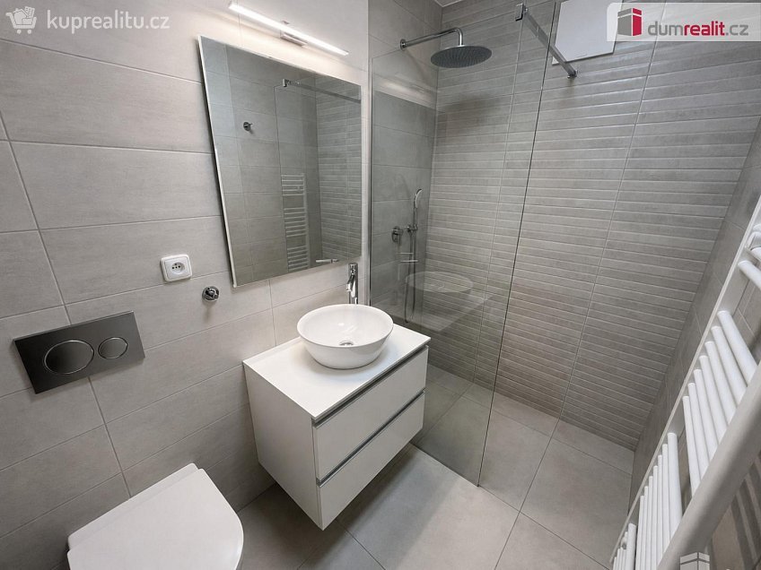 Pronájem bytu 2+kk 53 m^2 Sadová, Zlín 
