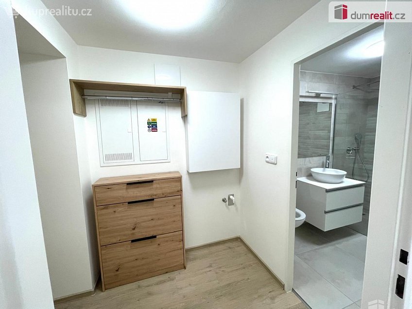 Pronájem bytu 2+kk 53 m^2 Sadová, Zlín 