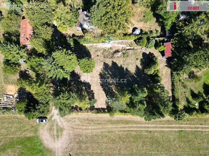Prodej  stavebního pozemku 1411 m^2 Malá Hraštice, Malá Hraštice 