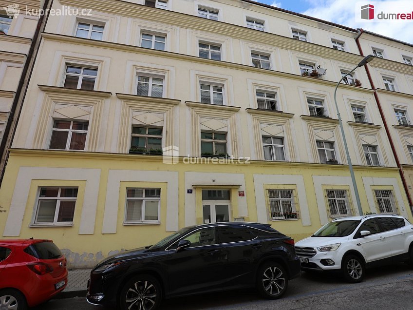 Prodej  obchodních prostor 58 m^2 Praha 8, Praha 8 