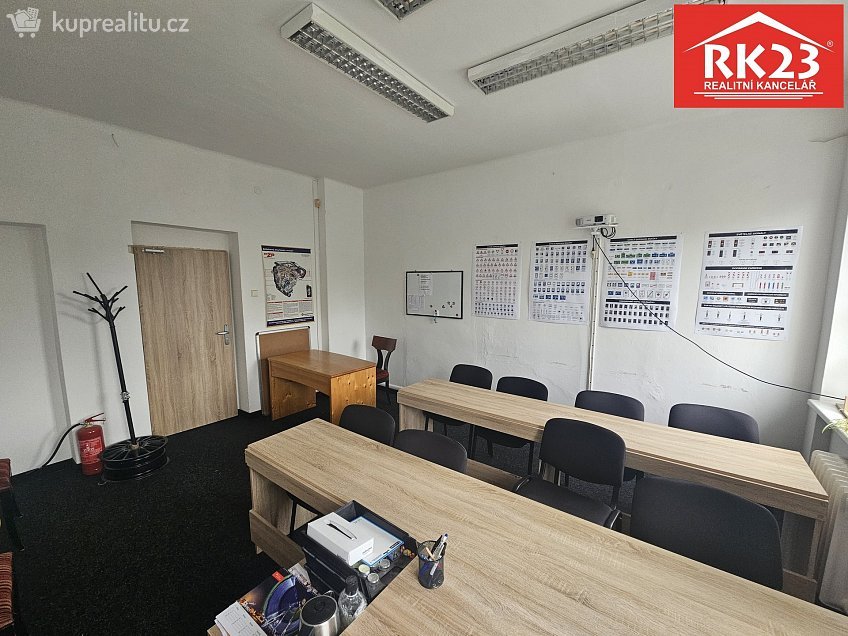 Pronájem  kanceláře 19 m^2 Nádražní náměstí 299, Mariánské Lázně 
