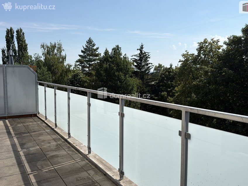 Pronájem bytu 2+kk 63 m^2 Antonína Dvořáka, Kolín 