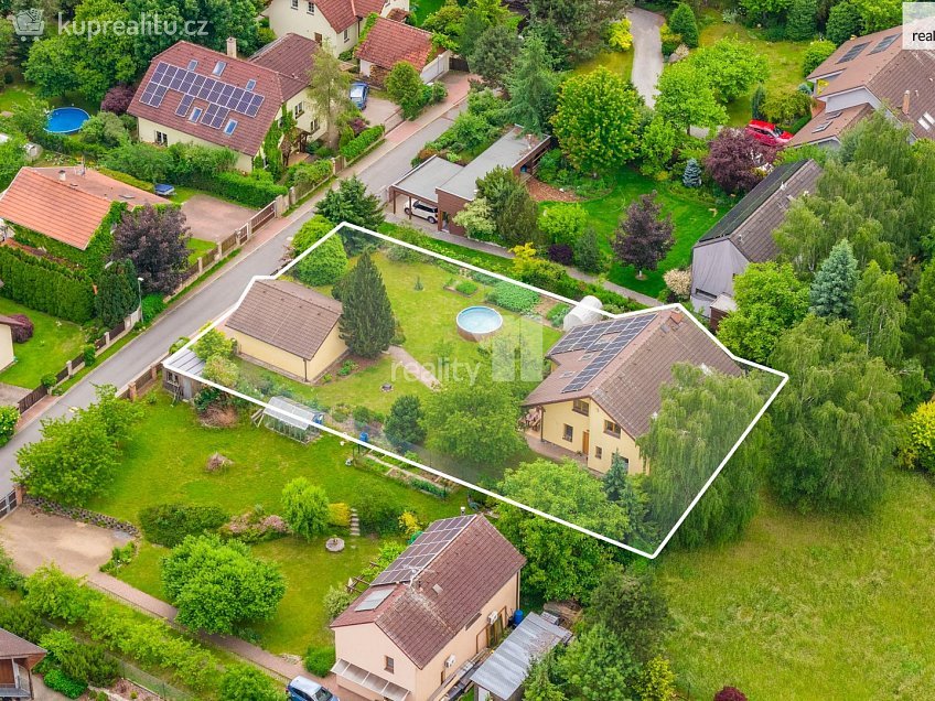Prodej  rodinného domu 200 m^2 Slunečná, Kamenice 