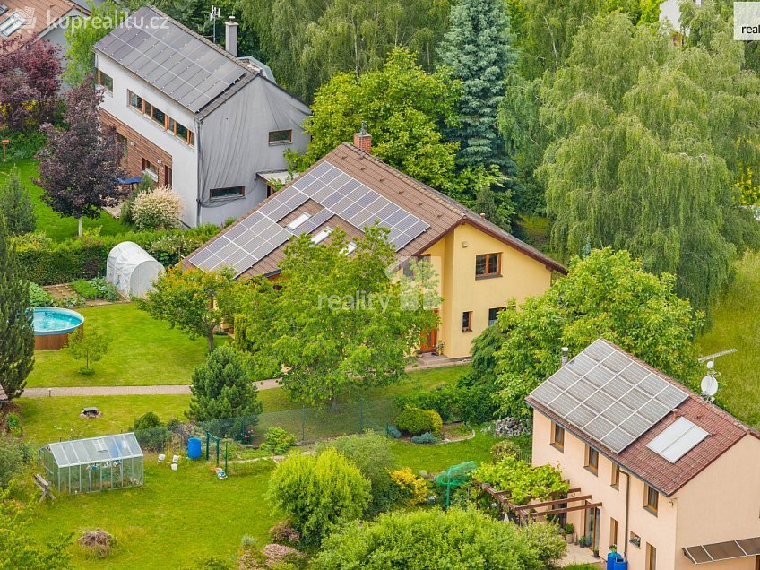 Prodej  rodinného domu 200 m^2 Slunečná, Kamenice 