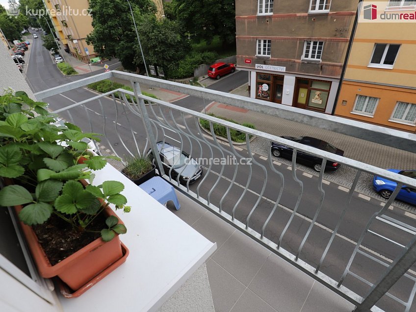Prodej bytu 2+1 68 m^2 Vítězná, Karlovy Vary 