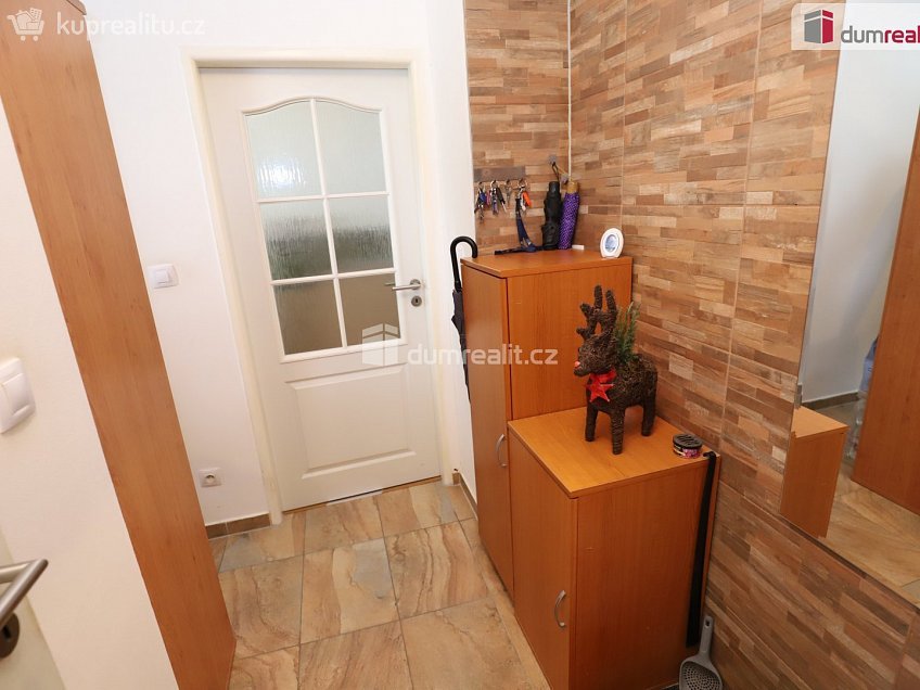 Prodej bytu 2+1 68 m^2 Vítězná, Karlovy Vary 