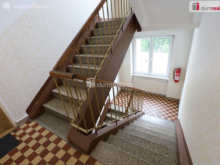 Prodej bytu 2+1 68 m^2 Vítězná, Karlovy Vary 