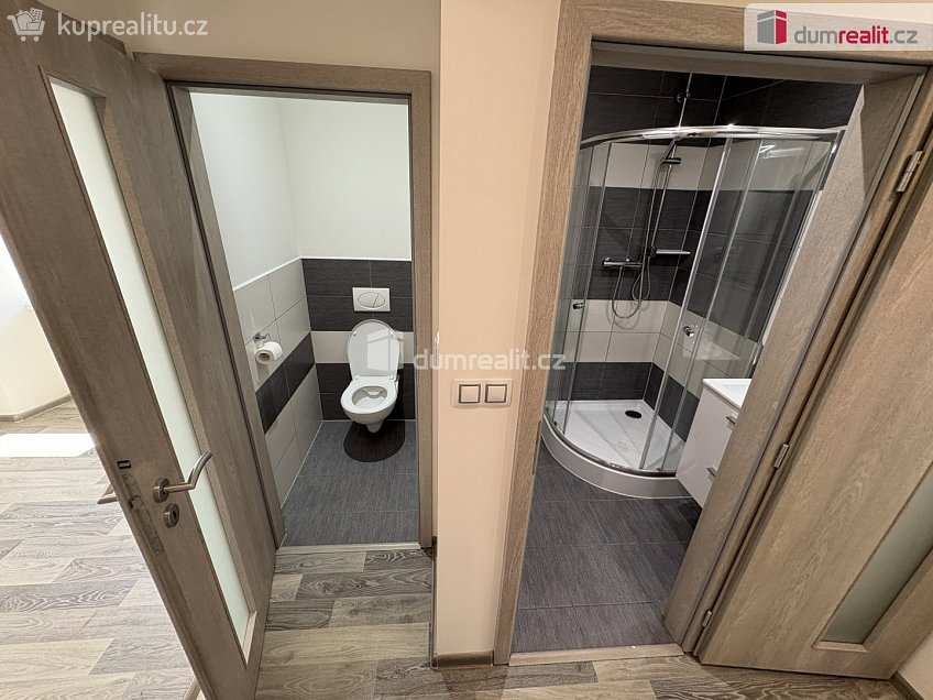 Pronájem bytu 3+kk 55 m^2 Čemínská, Město Touškov 