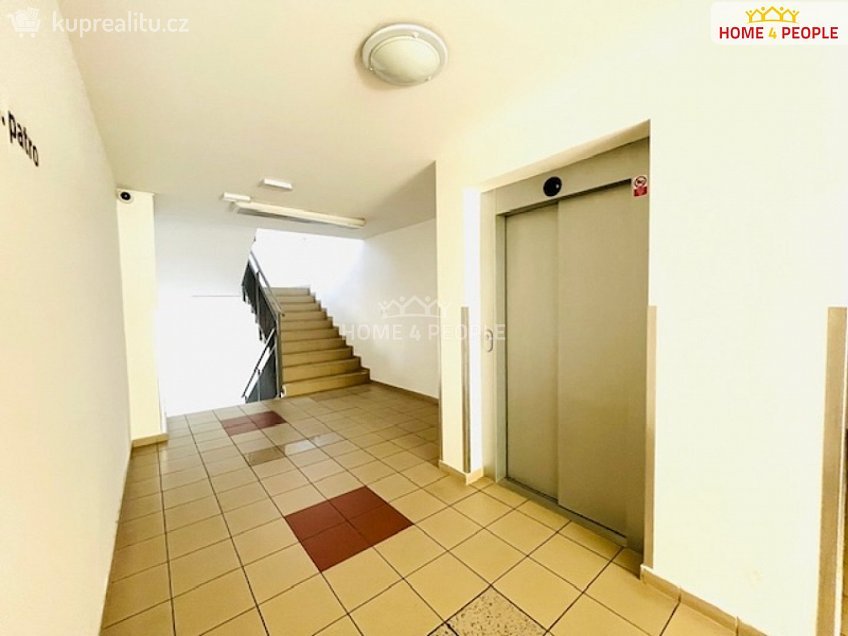 Pronájem bytu 2+kk 58 m^2 Tkalcovská, Brno 