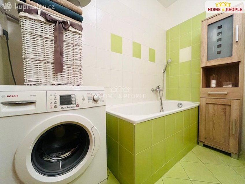 Pronájem bytu 2+kk 58 m^2 Tkalcovská, Brno 
