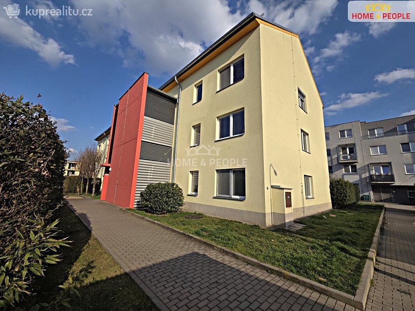 Pronájem bytu 2+kk 58 m^2 Ponětovická, Brno 