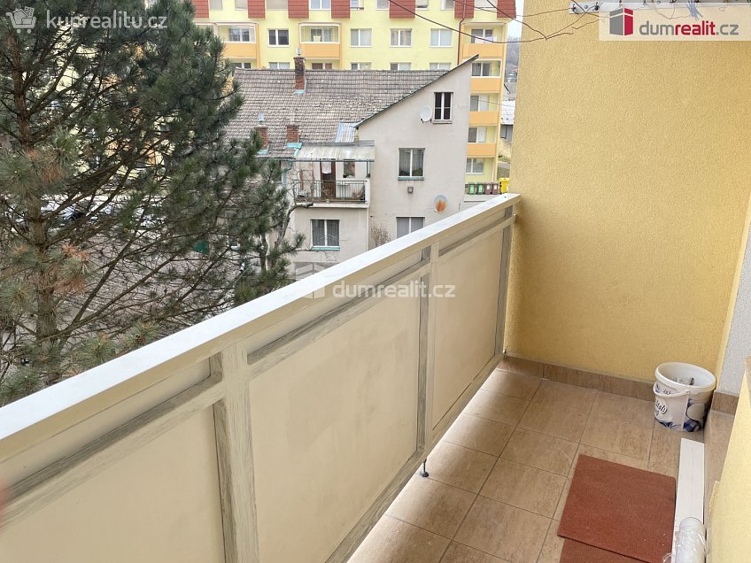 Pronájem bytu 3+1 70 m^2 Družstevní, Luhačovice 