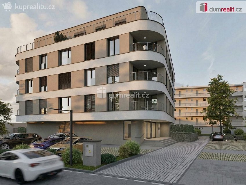 Prodej bytu 1+kk 34 m^2 Na Záboří, Pardubice 