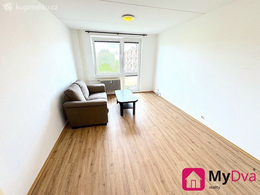 Pronájem bytu 2+kk 38 m^2 Kuchařovická, Znojmo 