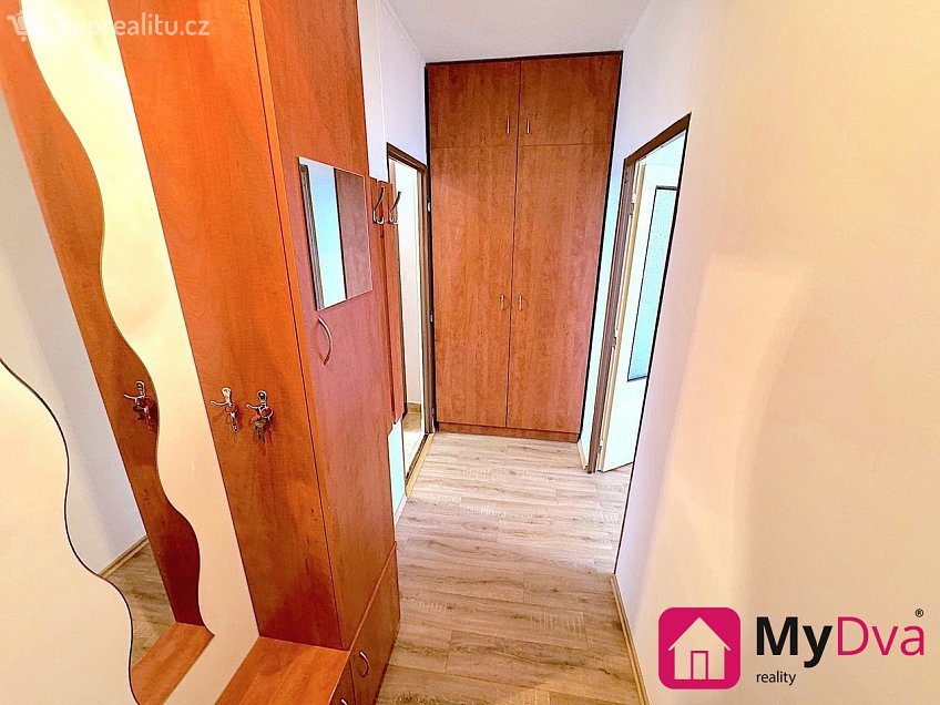 Pronájem bytu 2+kk 38 m^2 Kuchařovická, Znojmo 
