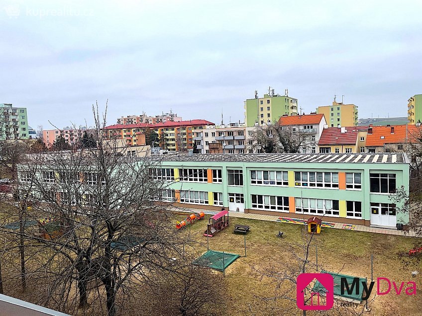 Pronájem bytu 2+kk 45 m^2 Smetanova, Znojmo 