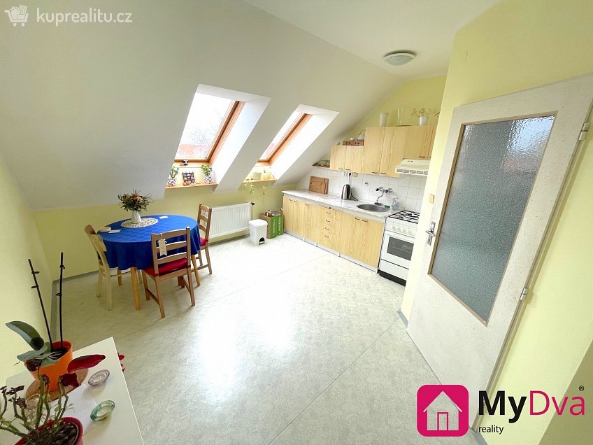 Pronájem bytu 2+kk 45 m^2 Smetanova, Znojmo 