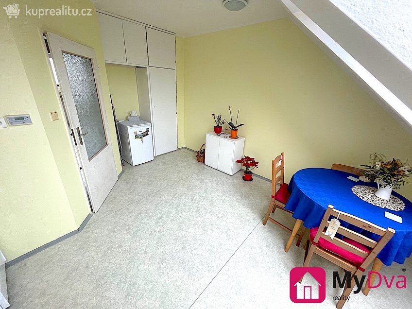 Pronájem bytu 2+kk 45 m^2 Smetanova, Znojmo 