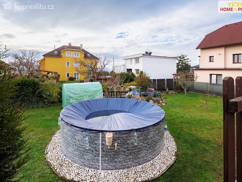 Prodej  rodinného domu 195 m^2 K Orionce, Praha 12 