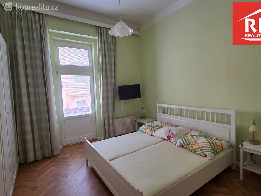 Pronájem bytu 3+kk 101 m^2 Hlavní třída 225, Mariánské Lázně 