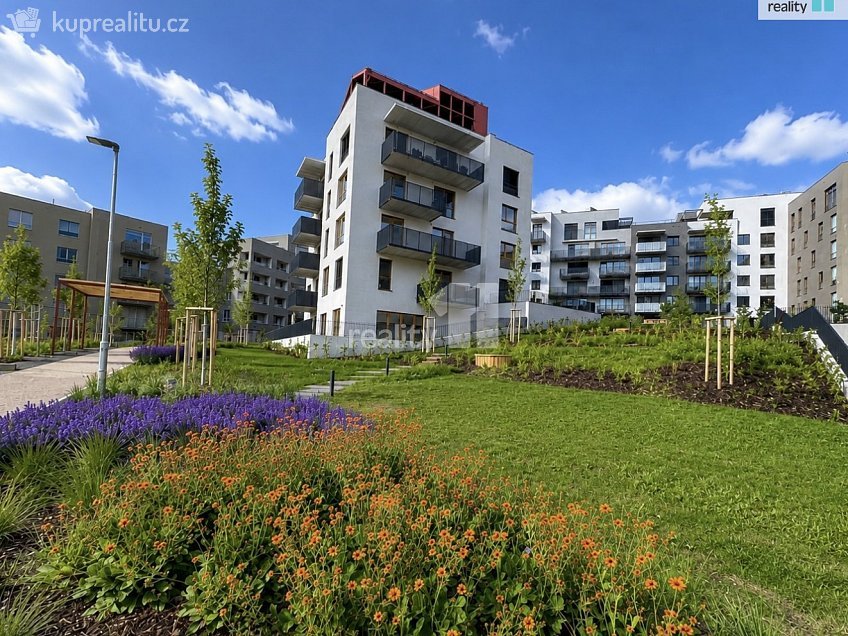 Prodej bytu 2+kk 51 m^2 Kolmanova, Praha 12 
