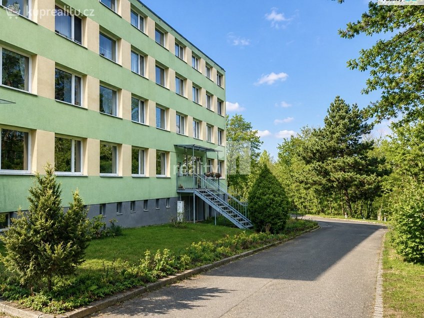 Prodej bytu 3+kk 73 m^2 Na Sídlišti III, Průhonice 