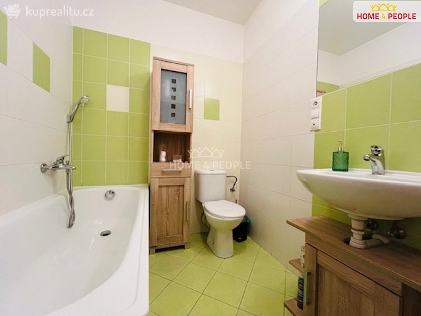 Pronájem bytu 2+kk 58 m^2 Tkalcovská, Brno 