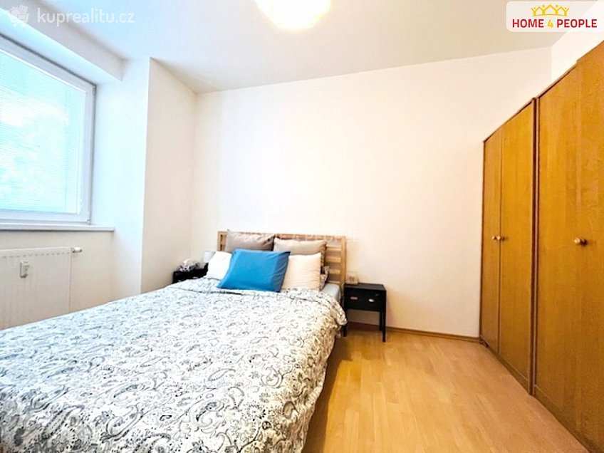Pronájem bytu 2+kk 58 m^2 Tkalcovská, Brno 