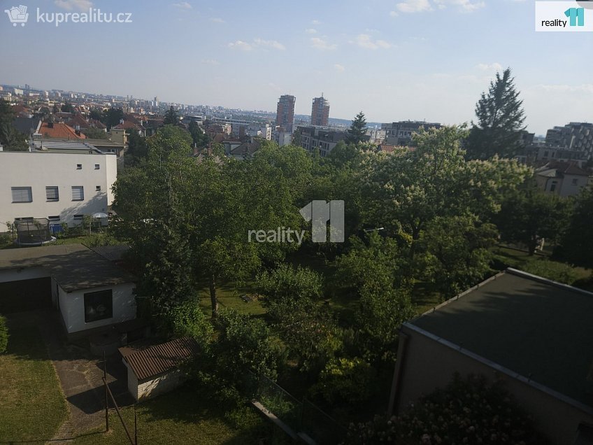 Pronájem bytu 3+1 97 m^2 Pod Třebešínem, Praha 10 