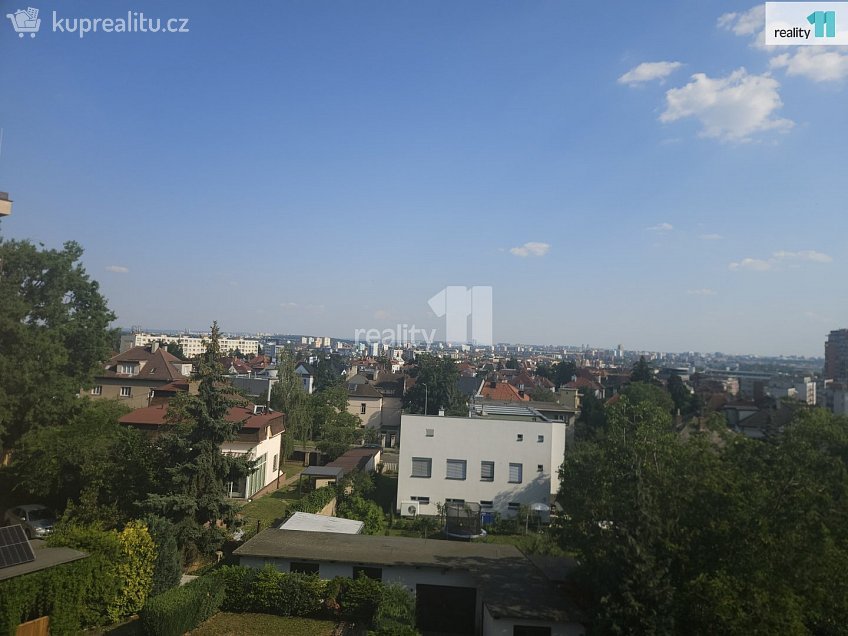 Pronájem bytu 3+1 97 m^2 Pod Třebešínem, Praha 10 