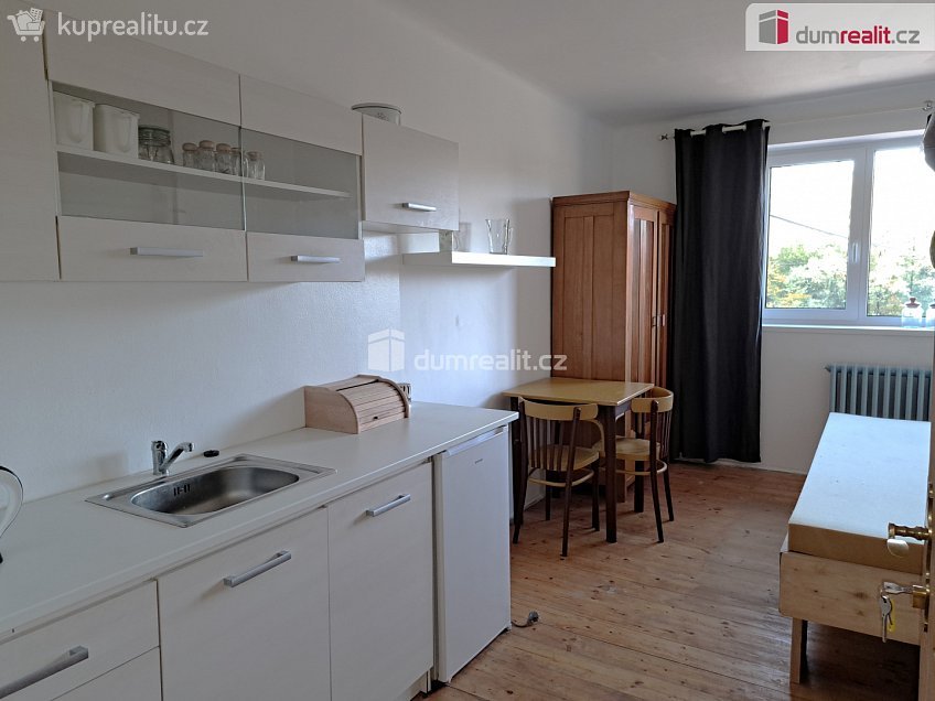 Pronájem bytu 1+kk 15 m^2 Rožnovská, Frenštát pod Radhoštěm 