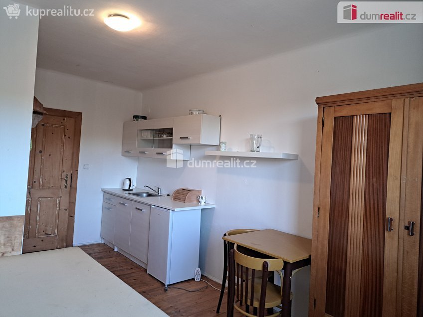 Pronájem bytu 1+kk 15 m^2 Rožnovská, Frenštát pod Radhoštěm 