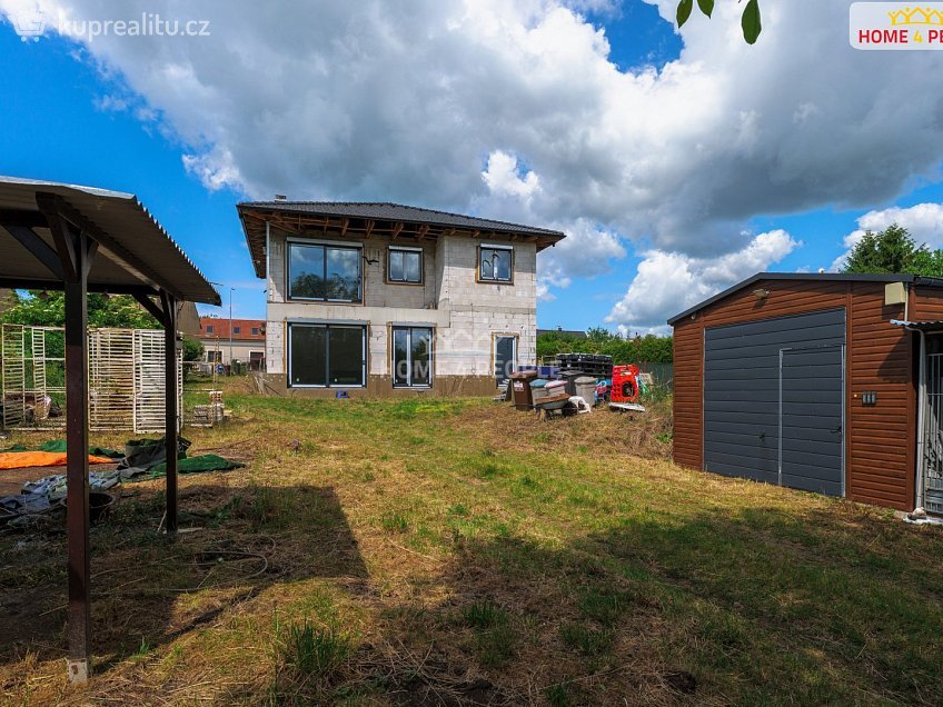 Prodej  rodinného domu 255 m^2 Ke Mlýnu, Tuklaty 