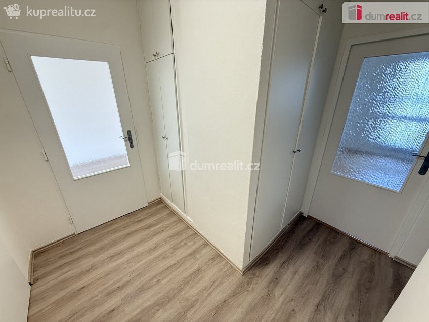 Pronájem bytu 4+kk 72 m^2 Pod Rapidem, Praha 10 