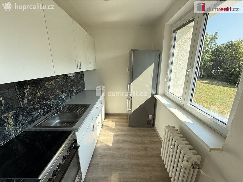 Pronájem bytu 4+kk 72 m^2 Pod Rapidem, Praha 10 