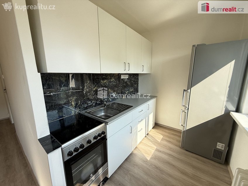 Pronájem bytu 4+kk 72 m^2 Pod Rapidem, Praha 10 
