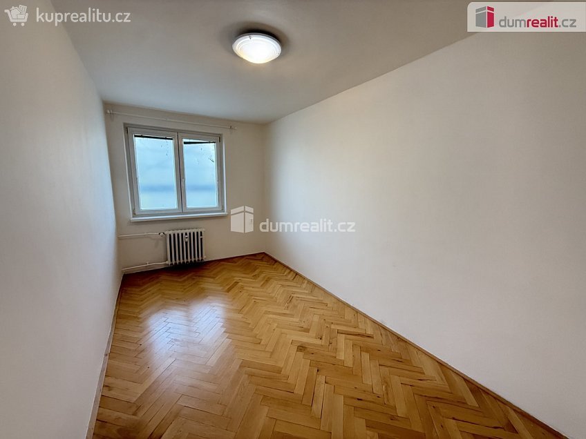 Pronájem bytu 4+kk 72 m^2 Pod Rapidem, Praha 10 