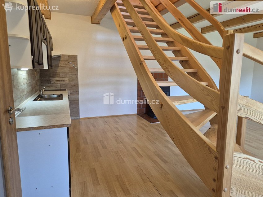 Pronájem  rodinného domu 130 m^2 Kájov, Kájov 