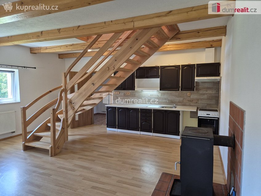 Pronájem  rodinného domu 130 m^2 Kájov, Kájov 