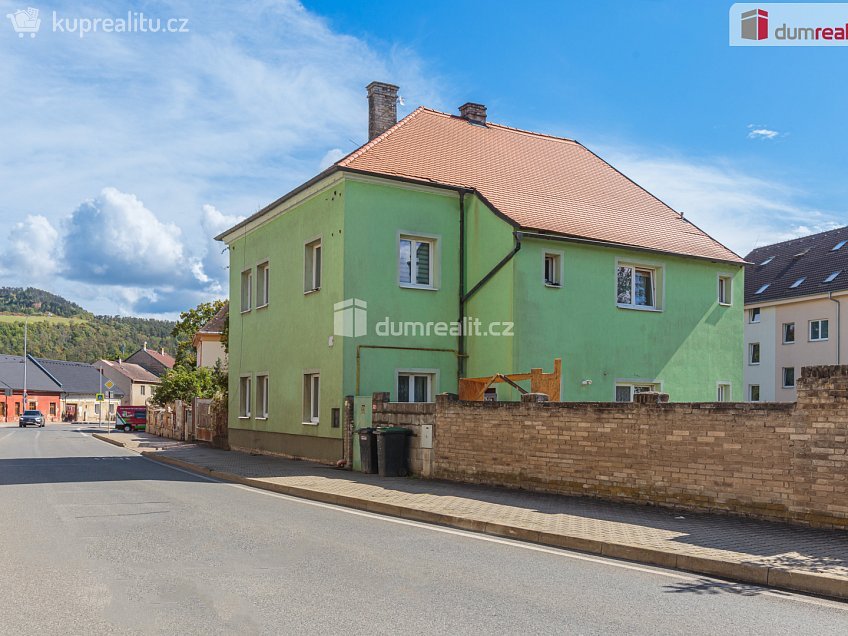 Prodej  rodinného domu 360 m^2 5. května, Králův Dvůr 