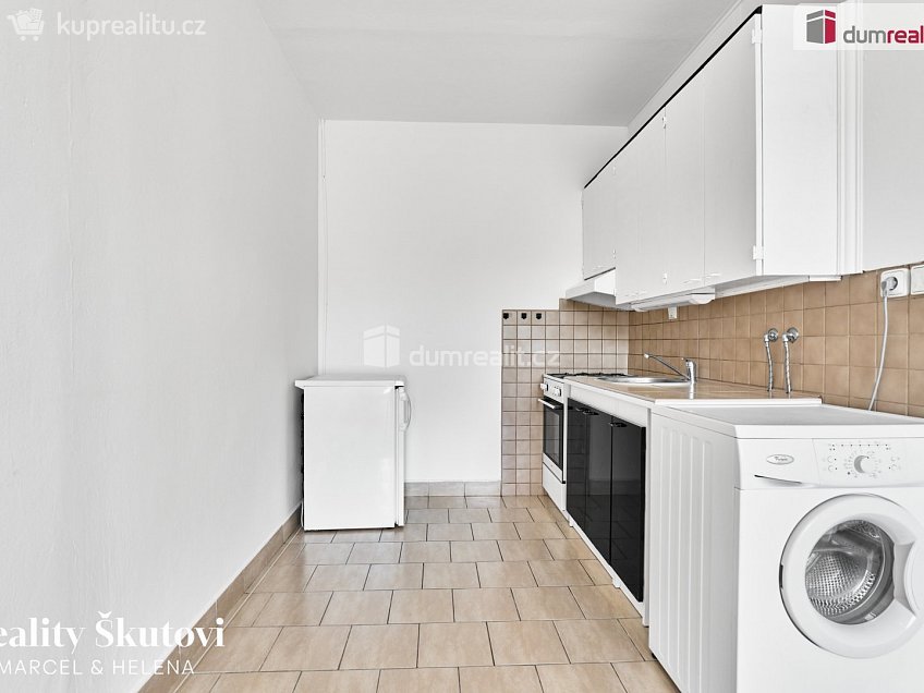 Prodej bytu 2+kk 40 m^2 Teplická, Praha 9 