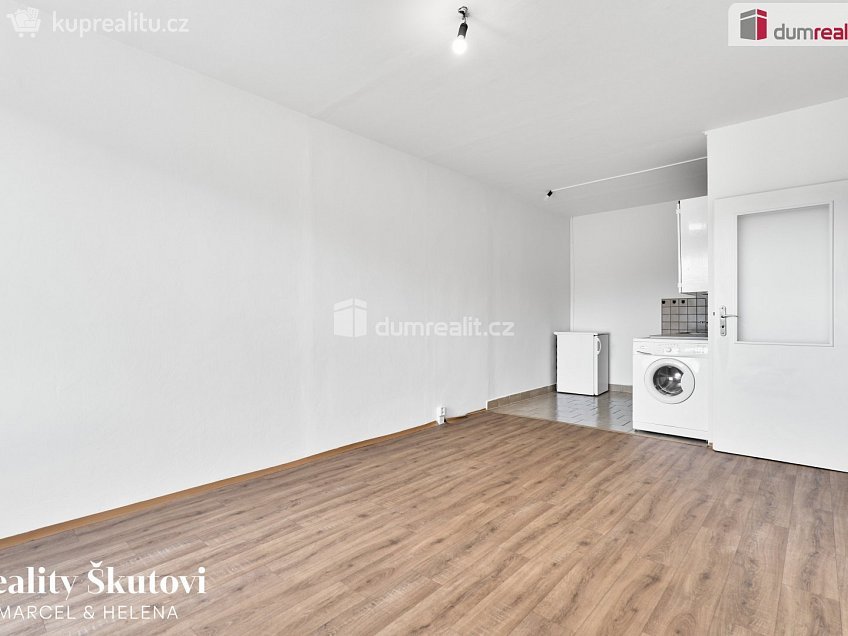 Prodej bytu 2+kk 40 m^2 Teplická, Praha 9 