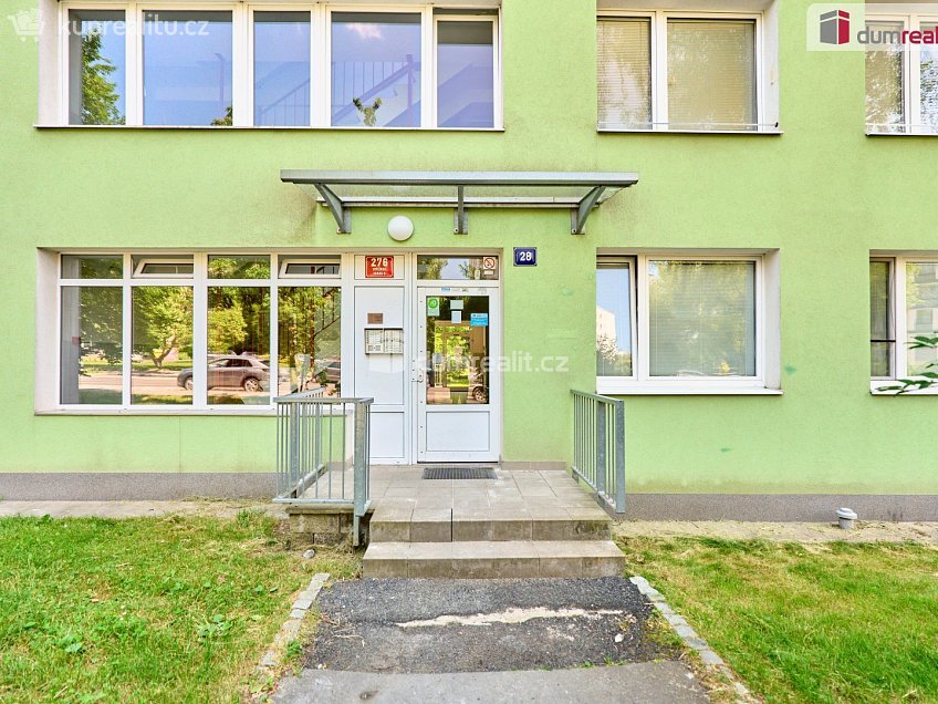 Prodej bytu 2+kk 40 m^2 Teplická, Praha 9 