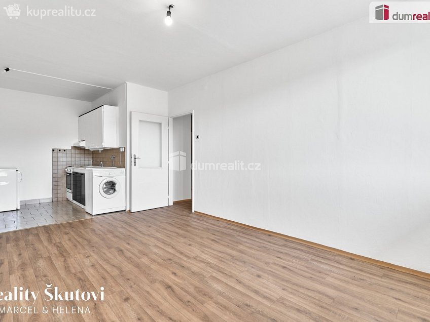 Prodej bytu 2+kk 40 m^2 Teplická, Praha 9 