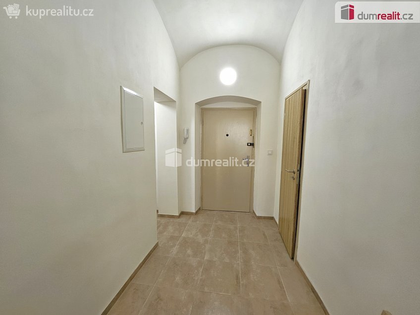 Pronájem bytu 1+1 59 m^2 Komenského, Terezín 