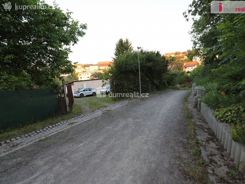 Prodej  chaty 35 m^2 Starosuchdolská, Praha-Suchdol 