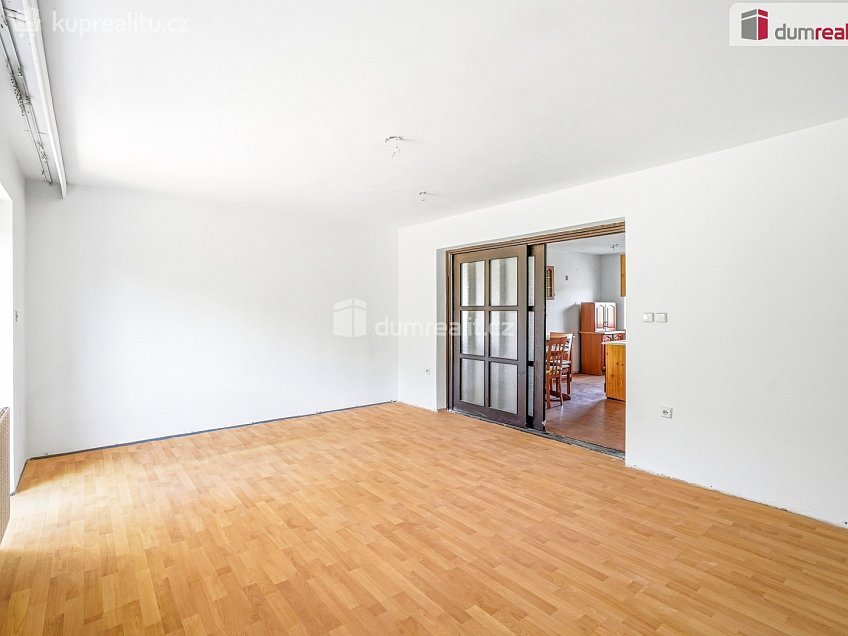 Prodej  rodinného domu 220 m^2 Karlovice, Karlovice 