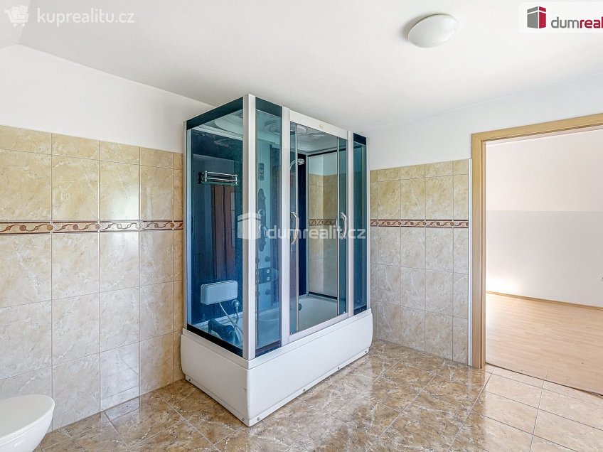 Prodej  rodinného domu 220 m^2 Karlovice, Karlovice 