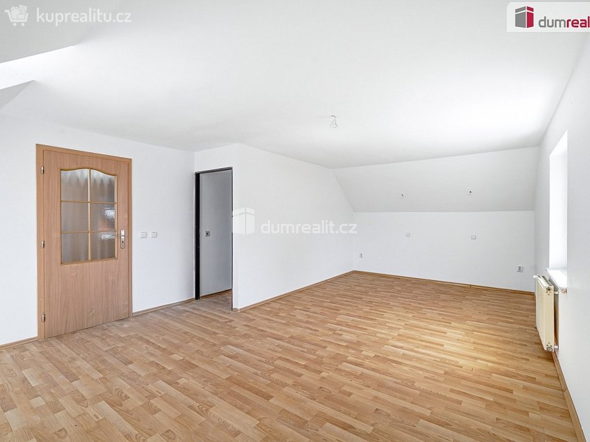 Prodej  rodinného domu 220 m^2 Karlovice, Karlovice 