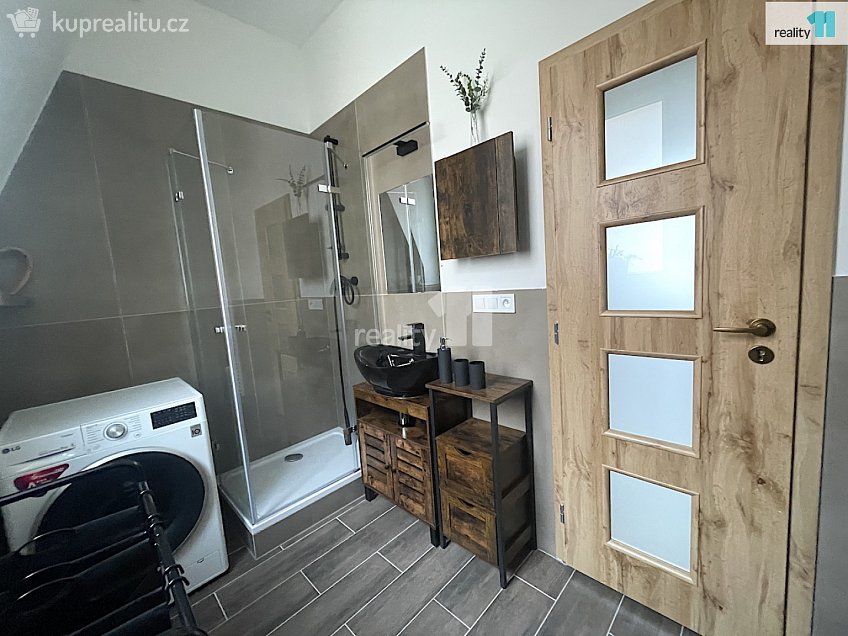 Prodej bytu 3+kk 75 m^2 Sokolovská, Karlovy Vary 
